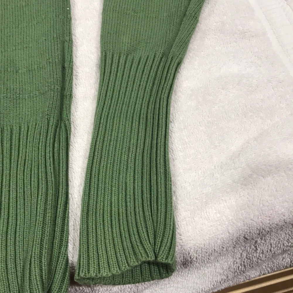 Sweater - Picture 4 of 5